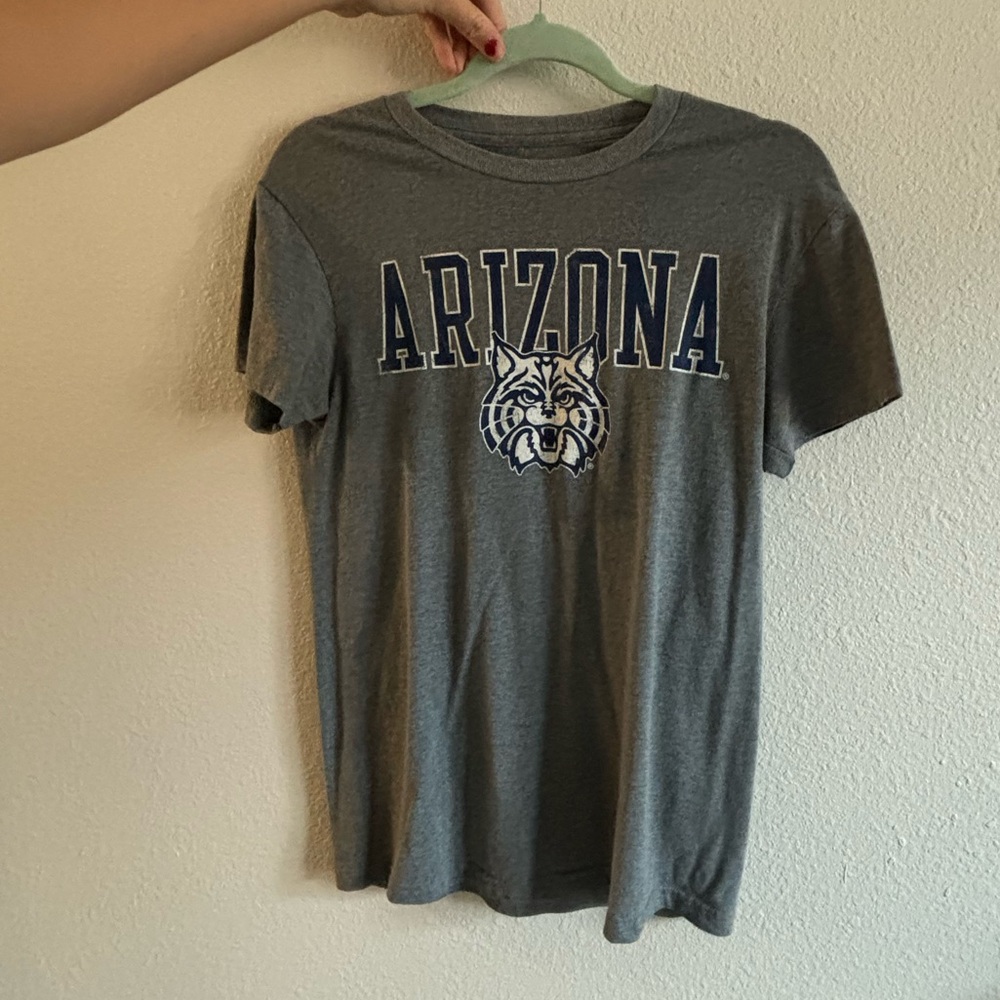 University of Arizona T shirt